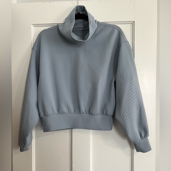 lululemon athletica Sweaters - Lululemon Full Flourish Pullover Size 6/8?PTP21”